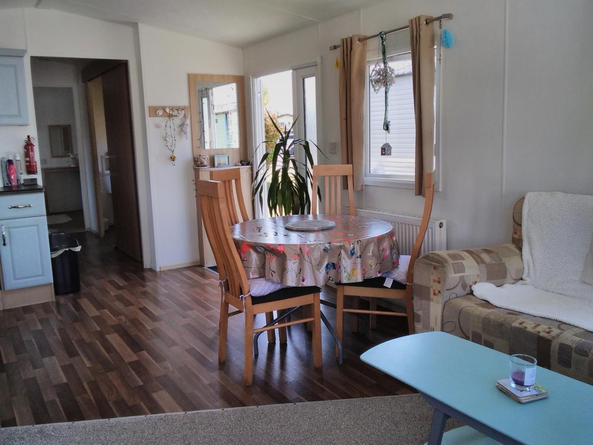 Private Caravan Situated At Parkdean Holiday Resort St Margaret'S At Cliffe Number 18 ภายนอก รูปภาพ