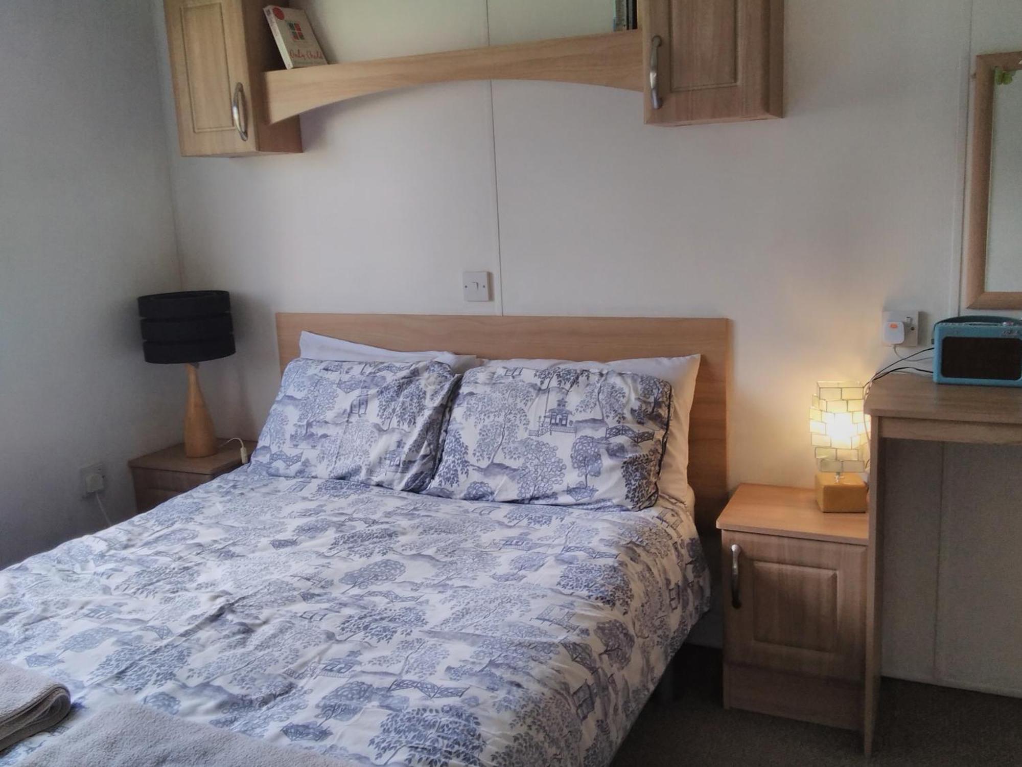 Private Caravan Situated At Parkdean Holiday Resort St Margaret'S At Cliffe Number 18 ภายนอก รูปภาพ